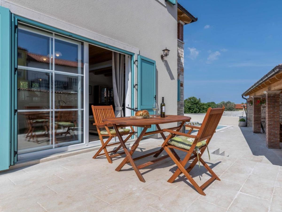 Moderne Istrische Steinvilla - 4 Sterne Mit Privatem, Beheizbaren Pool & Meerblick Kavran Ngoại thất bức ảnh