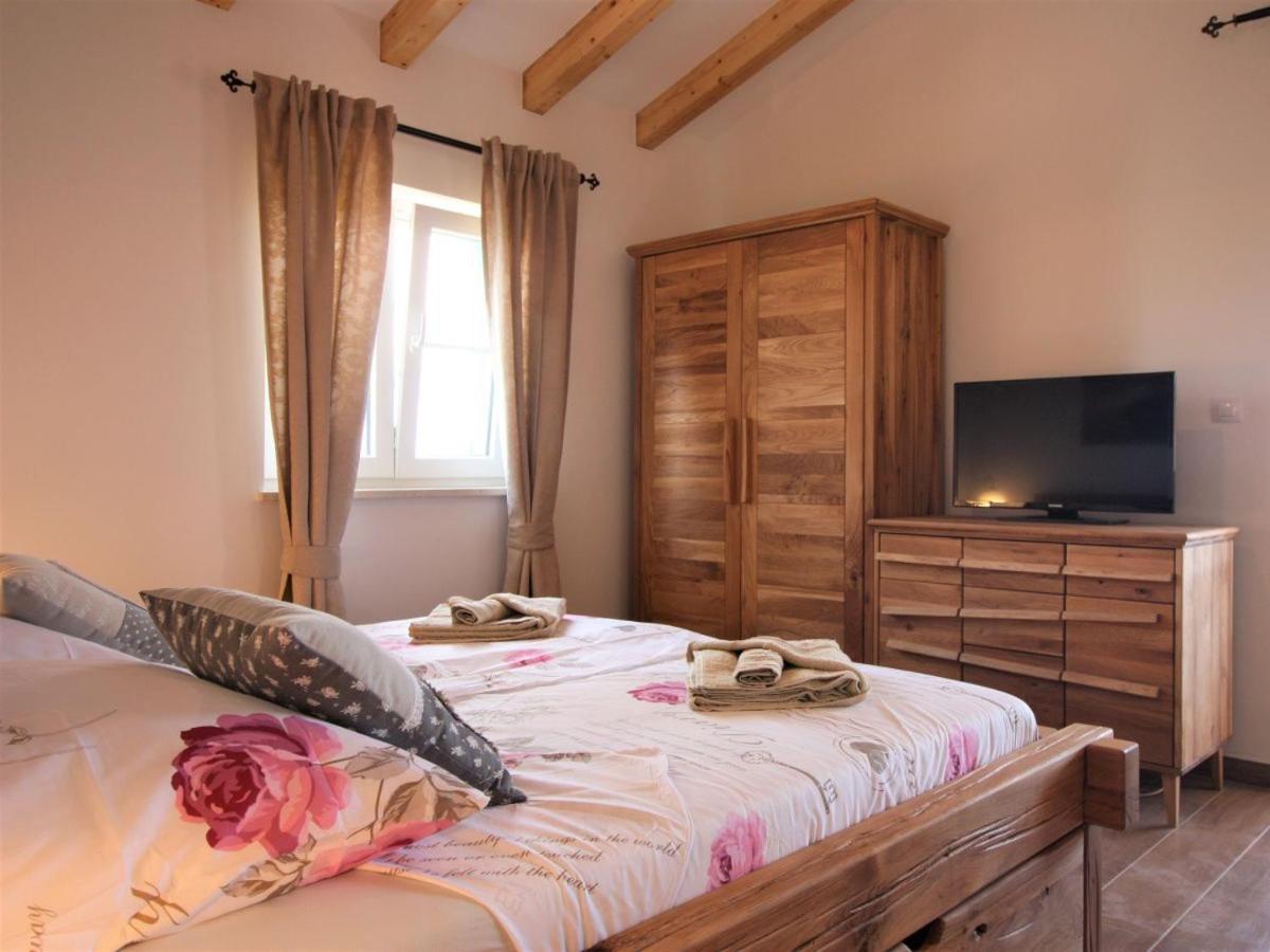 Moderne Istrische Steinvilla - 4 Sterne Mit Privatem, Beheizbaren Pool & Meerblick Kavran Ngoại thất bức ảnh